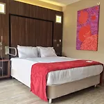 Ξενοδοχείο Ramada Encore By Wyndham 4*