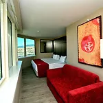 Ramada Encore By Wyndham 4*