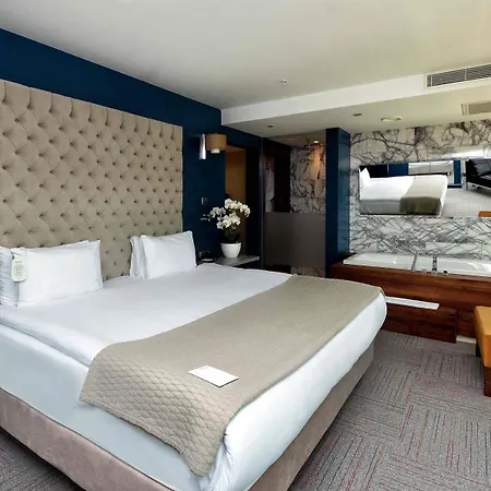 Ramada Encore By Wyndham Hotel 4*