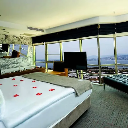 Ramada Encore By Wyndham Hotel 4*