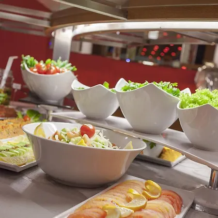 Ramada Encore By Wyndham İzmir