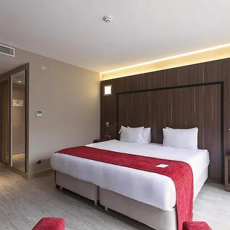 Ramada Encore By Wyndham 4*