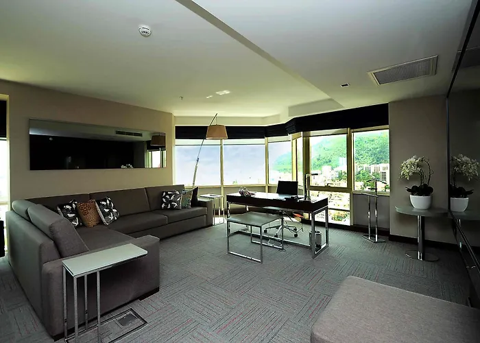 Ramada Encore By Wyndham Otel İzmir