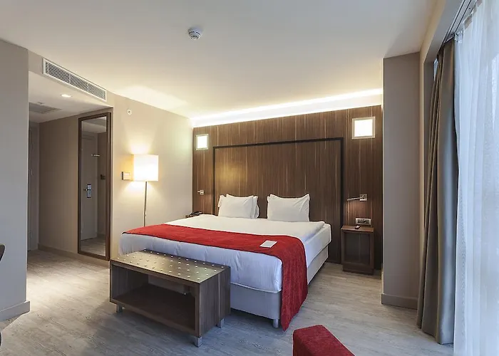 Отель Ramada Encore By Wyndham Измир