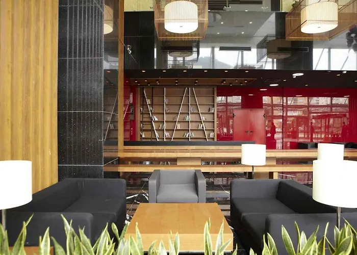 Ramada Encore By Wyndham Отель