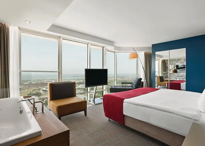 Отель Ramada Encore By Wyndham 4*