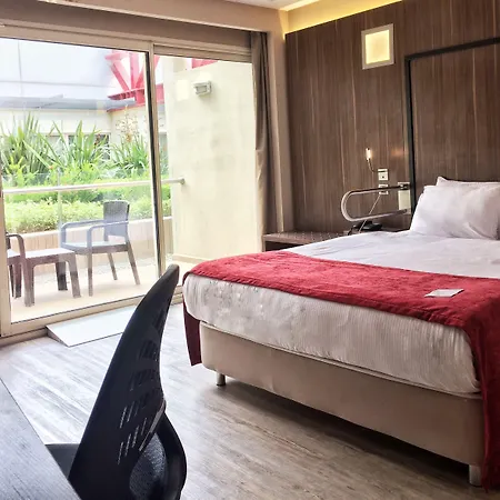 호텔 Ramada Encore By Wyndham 4*