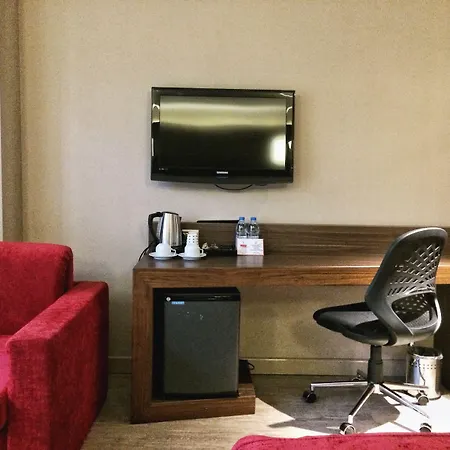 Ramada Encore By Wyndham Отель