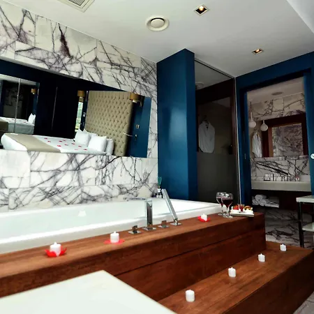 Ramada Encore By Wyndham 4*