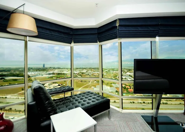 Ramada Encore By Wyndham İzmir