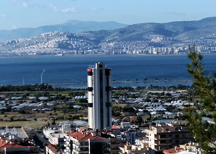 Ramada Encore By Wyndham 4* İzmir