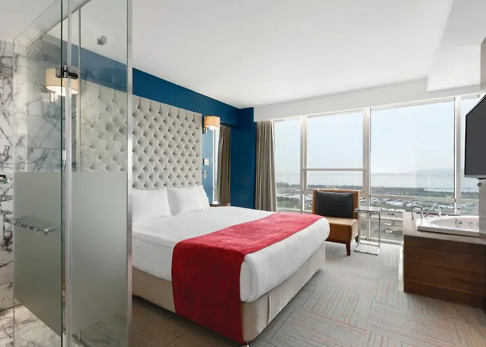 Ramada Encore By Wyndham İzmir