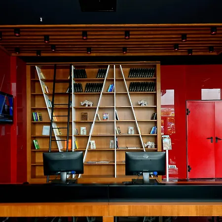 Ramada Encore By Wyndham 4* 이즈미르