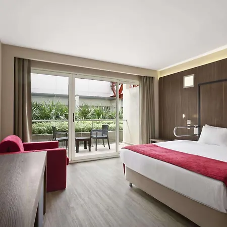 Ramada Encore By Wyndham Szálloda