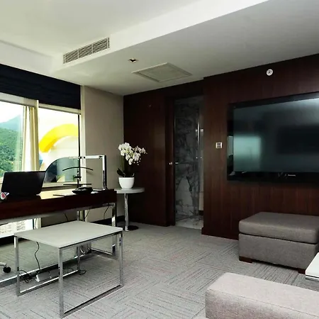 Hotel Ramada Encore By Wyndham