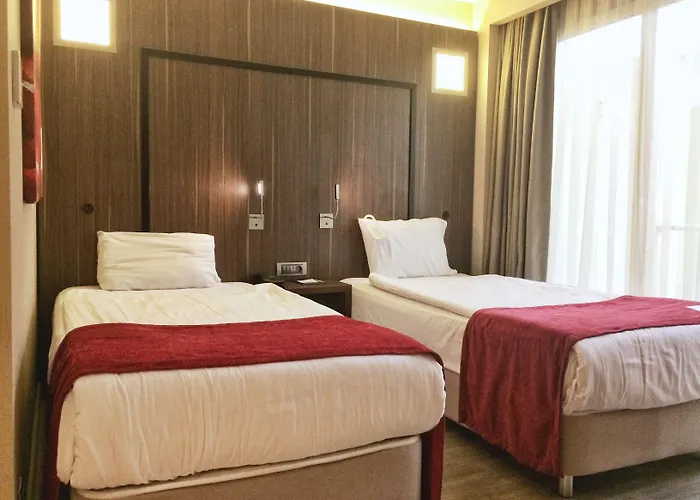 Ramada Encore By Wyndham فندق