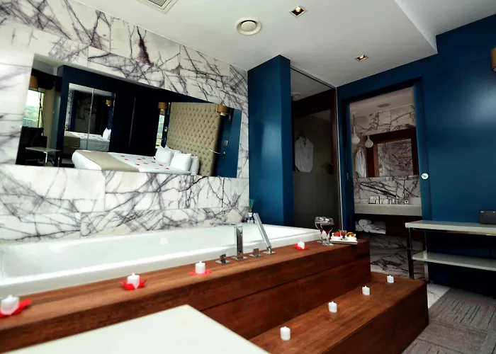 Ramada Encore By Wyndham 4*