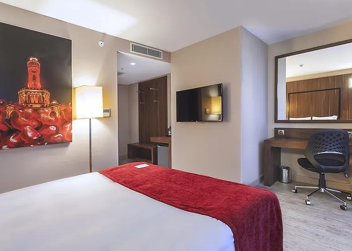 Ramada Encore By Wyndham فندق